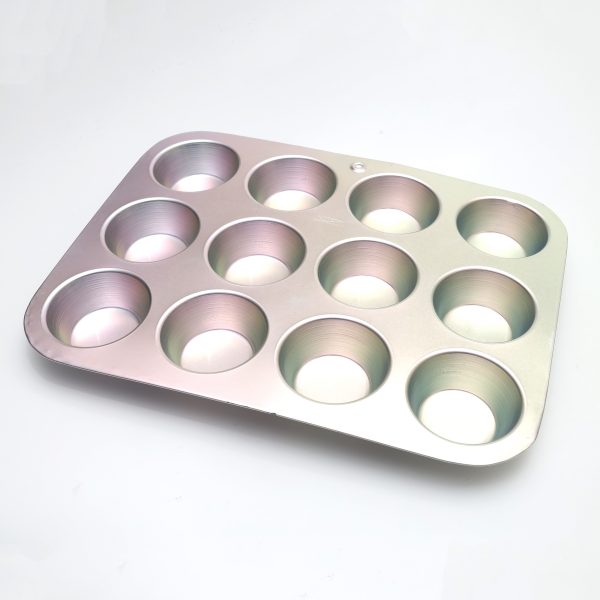 Aluminum Muffin Pan 12 Holes Comcom Foodservice Supplies Corp   Aluminum Muffin Pan 12 Holes 600x600 