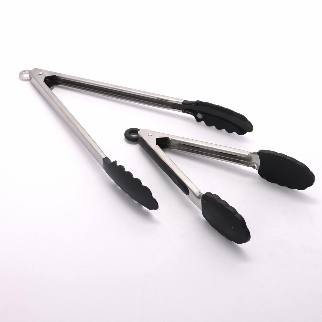 Scallop Tong with Silicone Tip
